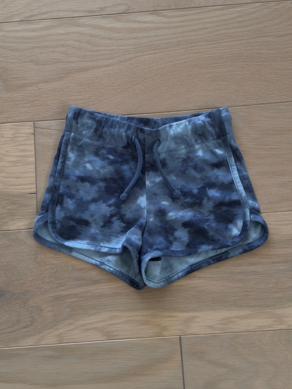 Old Navy kids girls Blue Tie-Dye Shorts size XS  / 5